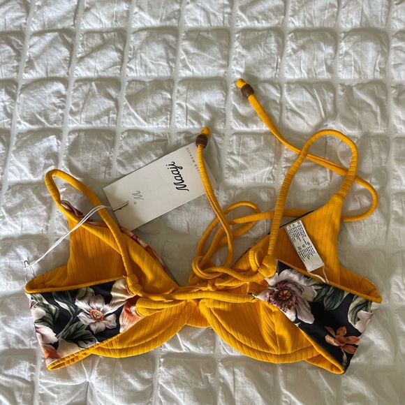 Maaji floral ribbed reversible bikini top - Picture 4 of 8